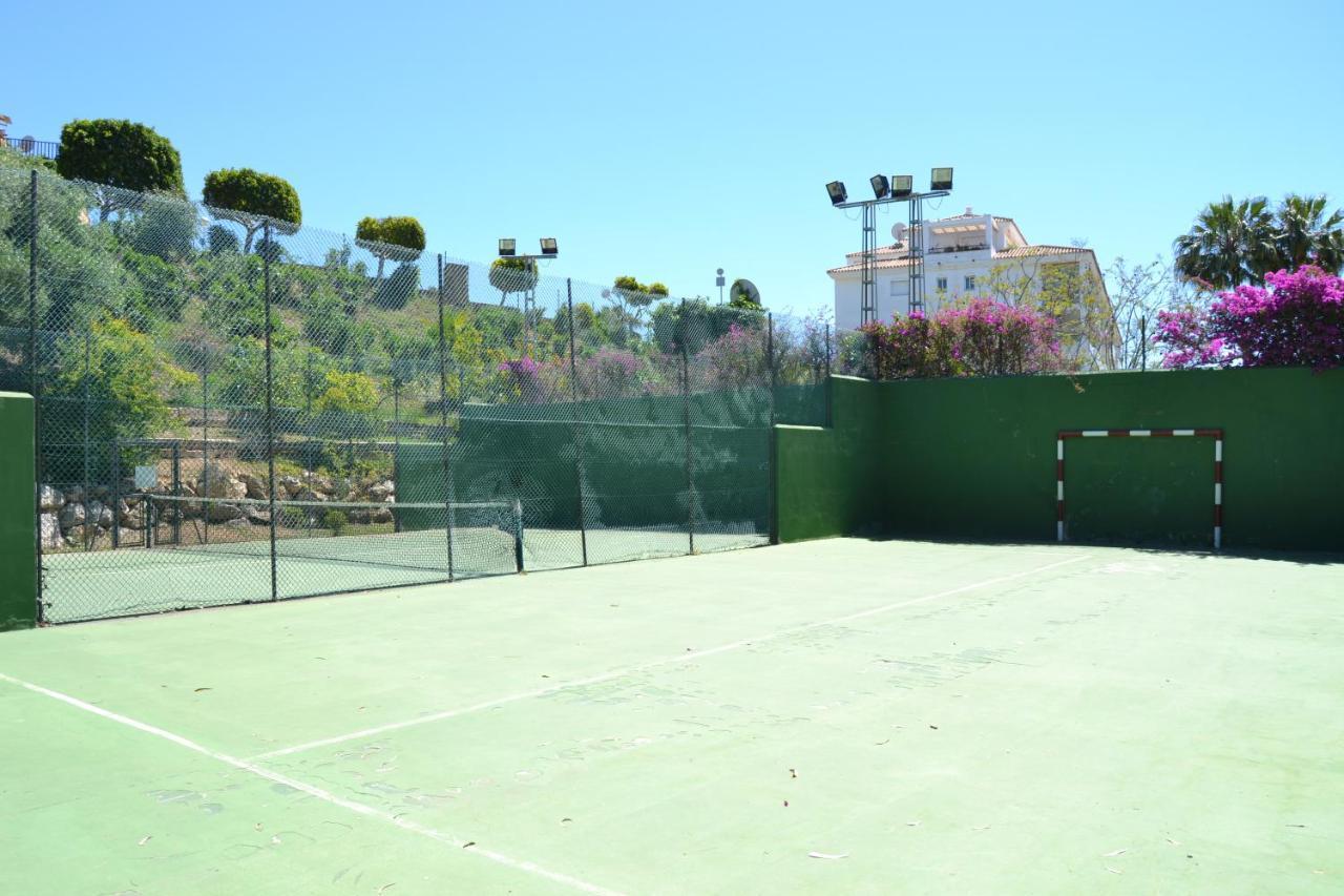 Luxury Garden Apartment - Walking Distance To The Sea Sitio de Calahonda Exterior photo