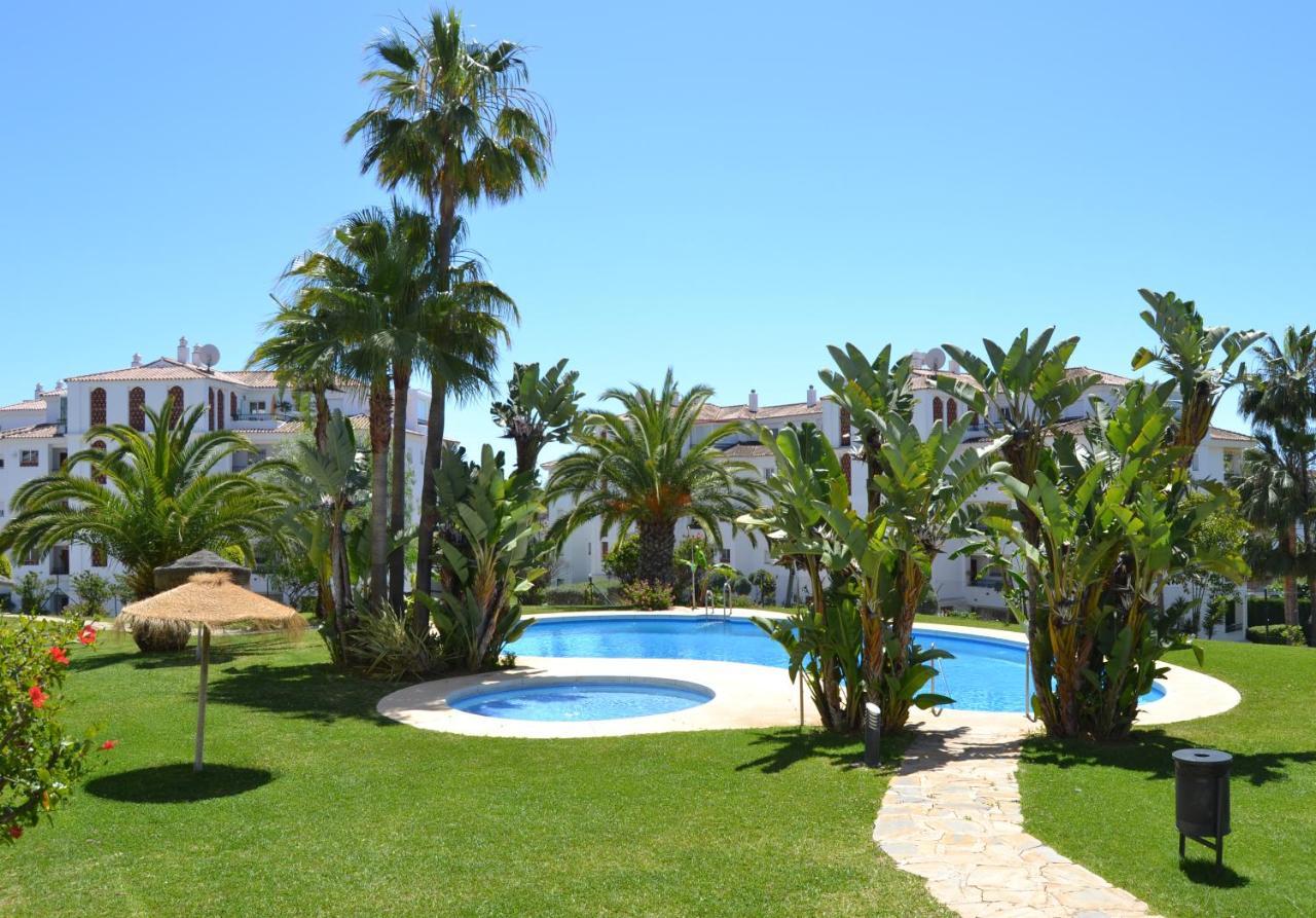 Luxury Garden Apartment - Walking Distance To The Sea Sitio de Calahonda Exterior photo