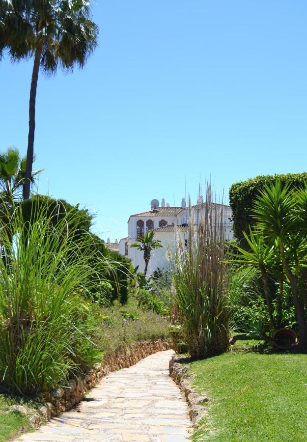 Luxury Garden Apartment - Walking Distance To The Sea Sitio de Calahonda Exterior photo
